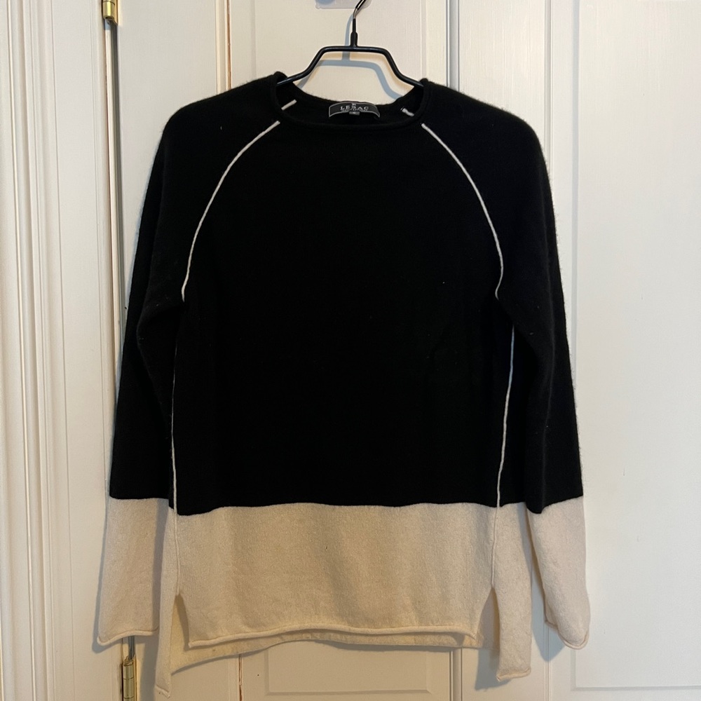 100% cashmere sweater by Le Bac
